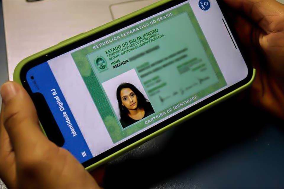 Inscritos no Enem têm hoje a chance de tirar identidade no Detran-RJ