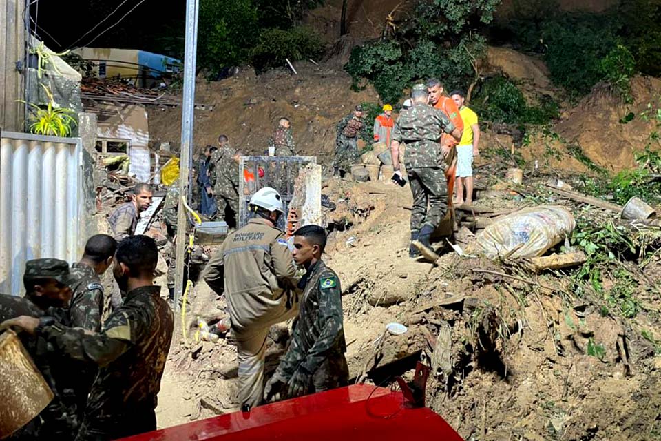 Governo de Pernambuco atualiza para 56 número de mortos no estado