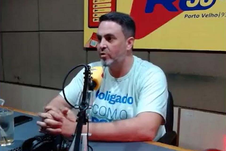 Durante entrevista, Léo Moraes reforça necessidade de plano de mobilidade urbana e guarda municipal armada