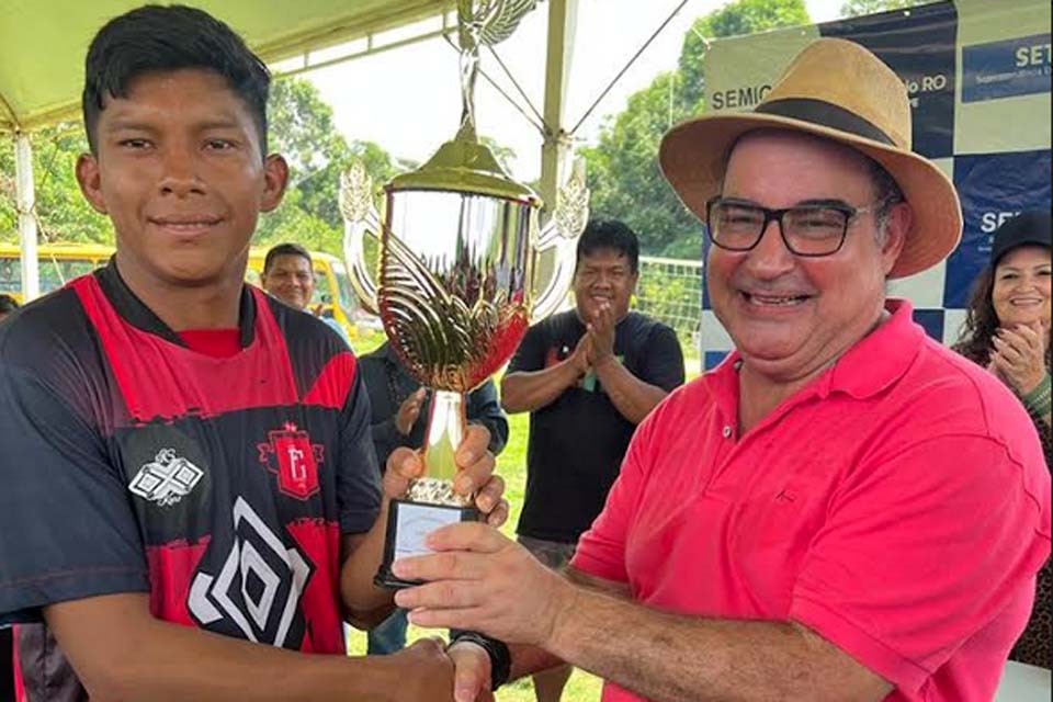 Festival da Amizade indígena envolve 16 equipes de futebol masculino e feminino