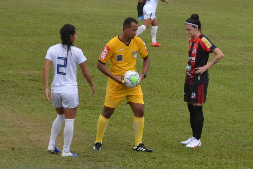 Rondoniense Maicon Pessoa comandará duelo entre Caucaia x Atlético Cearense