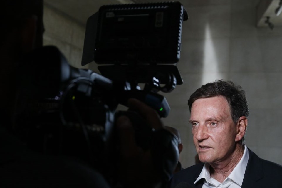 Crivella anuncia contingenciamento de até R$ 700 milhões no Rio