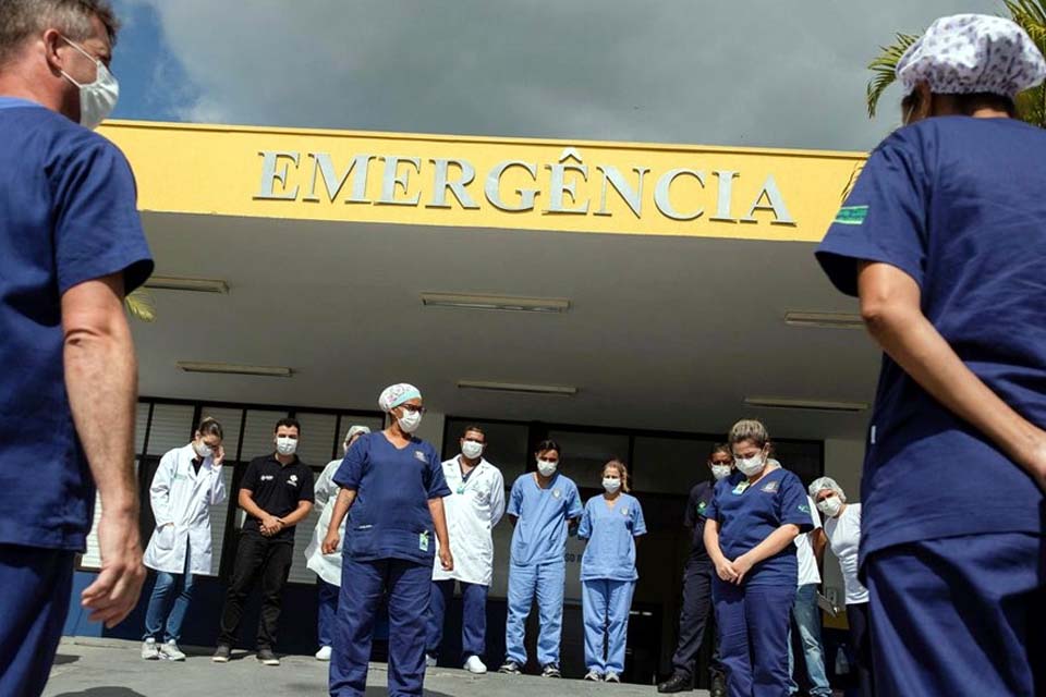 Senado aprova maior proteção a profissionais expostos à covid-19