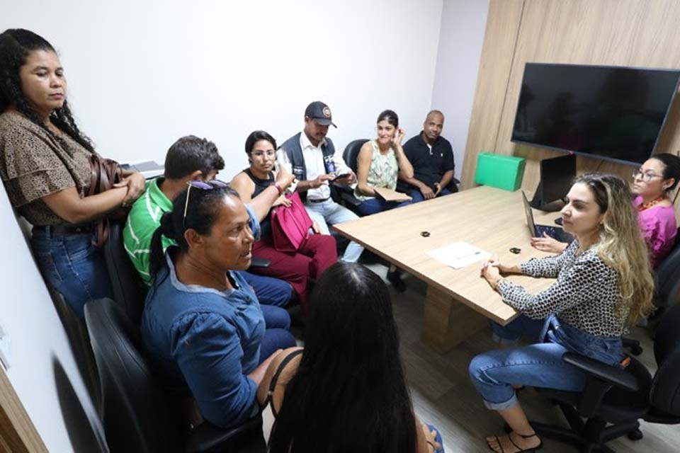 Pais e mães denunciam ao MPRO condições de escola da Zona Rural de Candeias do Jamari