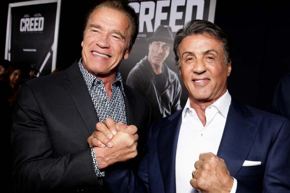 Sylvester Stallone admite que tinha rivalidade com Arnold Schwarzenegger nos anos 90