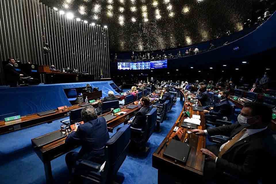 Partidos anunciam líderes e discutem partilha de comissões para 2021-2022 no Senado