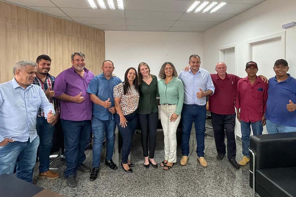 Deputado Lebrão recebe prefeitos e vereadores da região da BR-429 -Vale do Guaporé e do município de Ariquemes