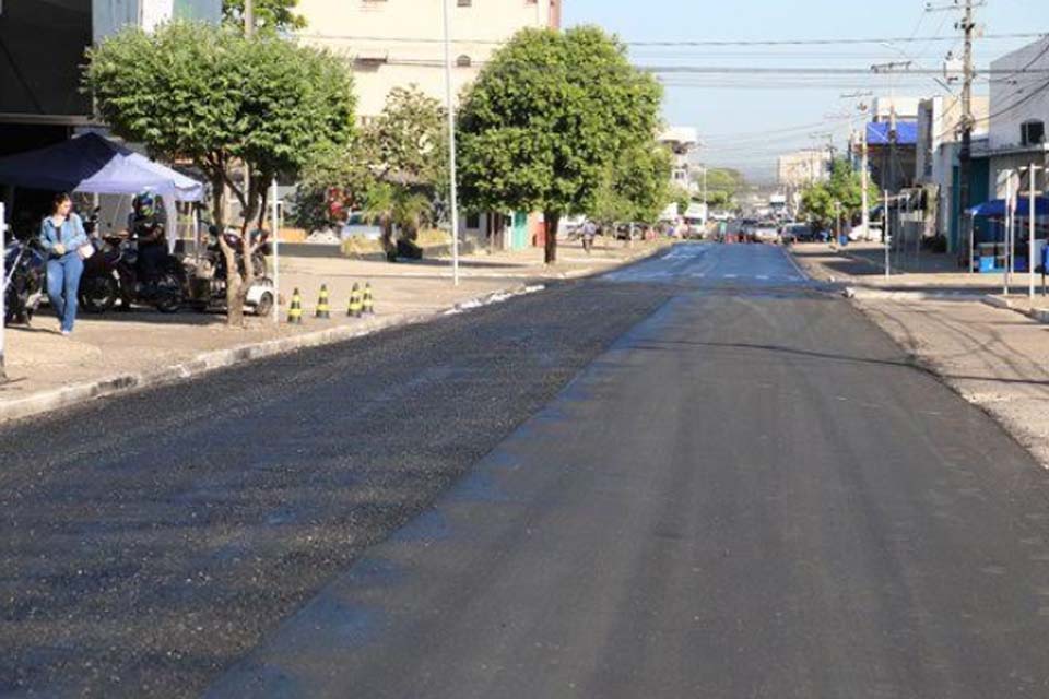 Ji-Paraná: Concluída obras de recapeamento da avenida Brasil