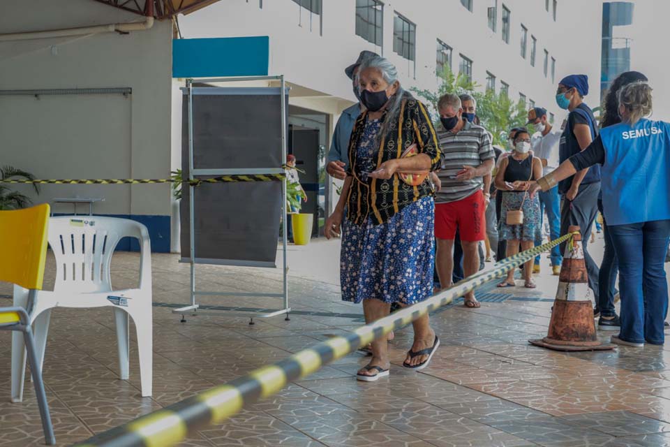 Pessoas com inscrição no SASI devem esperar confirmação de agendamento para ir ao local de vacinação