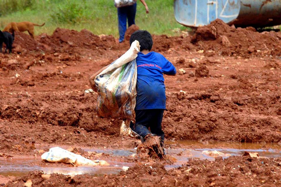 Cerca de 30% da população estavam em situação de pobreza em 2021