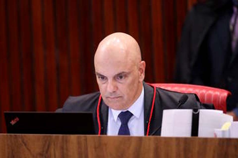 Alexandre de Moraes proíbe investigados por golpismo de participar de eventos militares