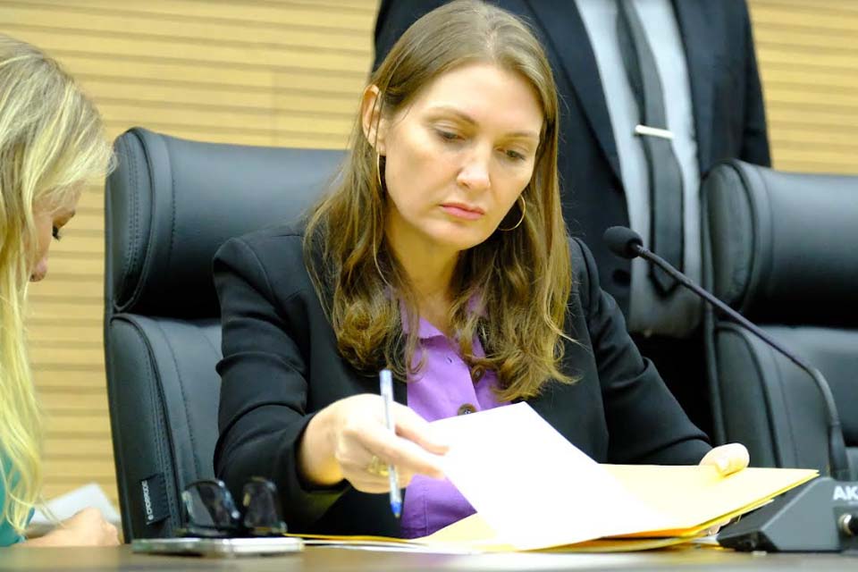 Deputada Gislaine Lebrinha propõe recuperação da RO-473 para melhorar infraestrutura viária em Urupá