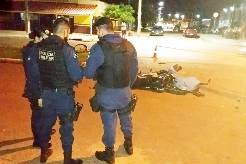 Motociclista fica ferido após colidir com carro em Pimenta Bueno