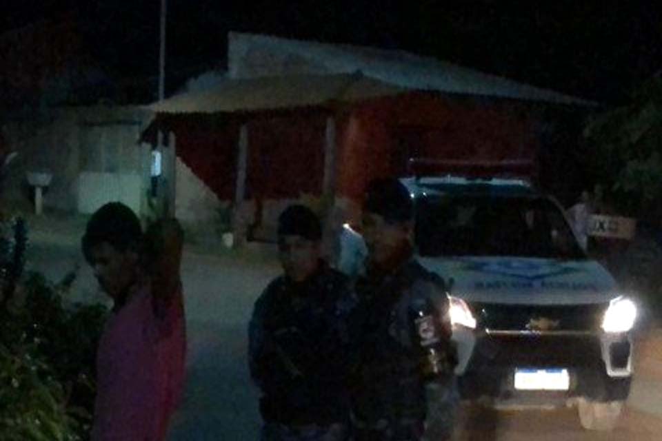 Acusado de roubo é preso após tentar atacar com faca sargento da PM