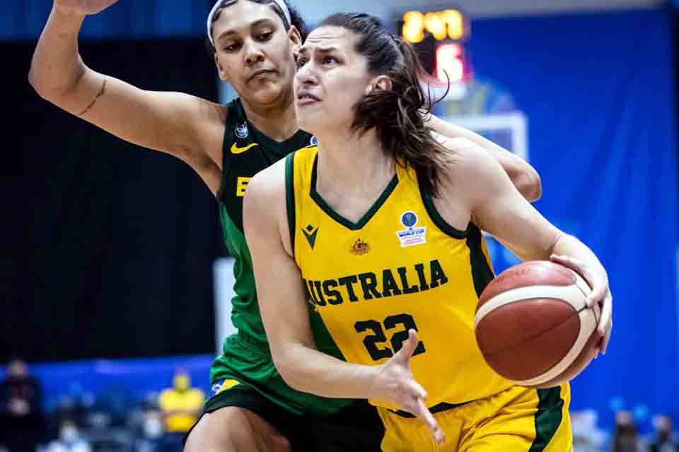 Basquete feminino é superado pela Austrália na estreia no Pré-Mundial