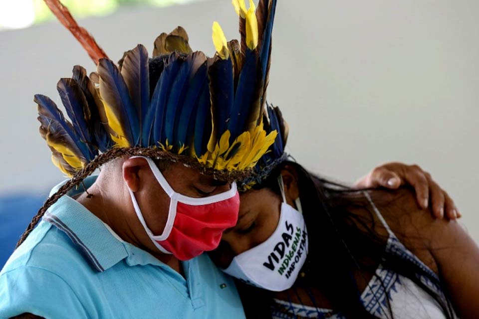 Ministério apura mortes de crianças indígenas de Roraima por covid-19