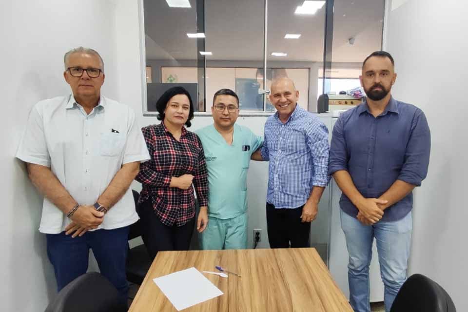 Ezequiel Neiva anuncia R$ 1,3 milhão para cirurgias ginecológicas no Hospital Regional de Vilhena