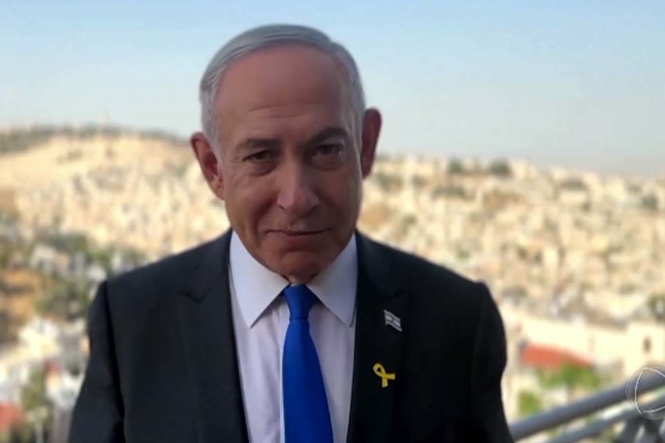 O que significa o laço amarelo usado por Netanyahu durante discurso no Congresso dos EUA
