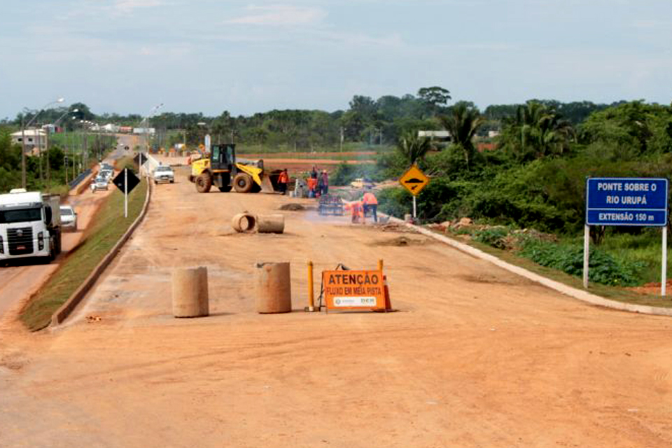 Governo conclui obra e inaugura ponte sobre o rio Urupá nesta terça-feira