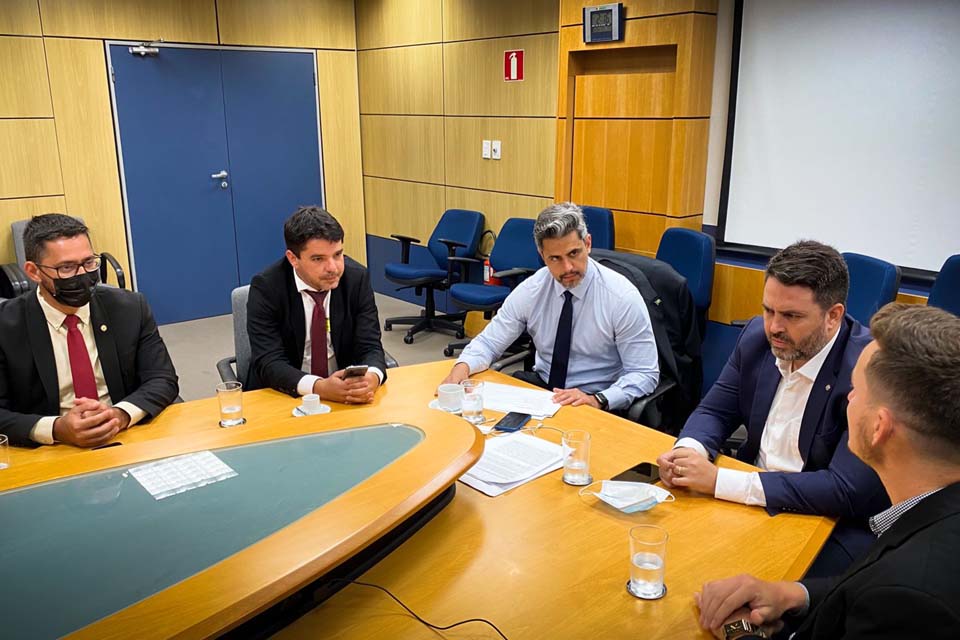 Durante reunião com deputado Anderson Pereira, Anatel anuncia licitação para expansão da rede de telefonia móvel em Rondônia