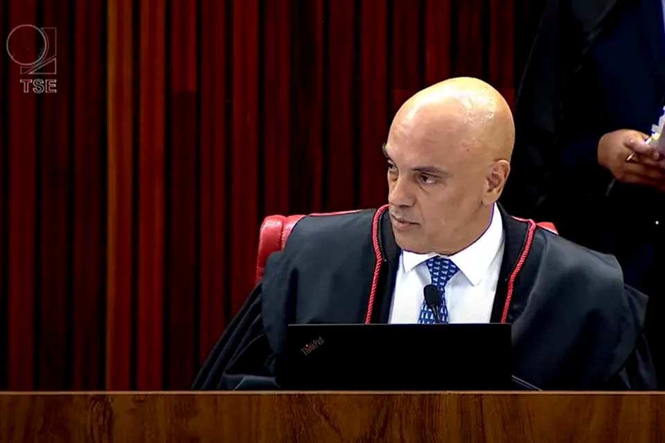 Moraes manda Ministério da Defesa entregar documentos de eventual auditoria nas urnas