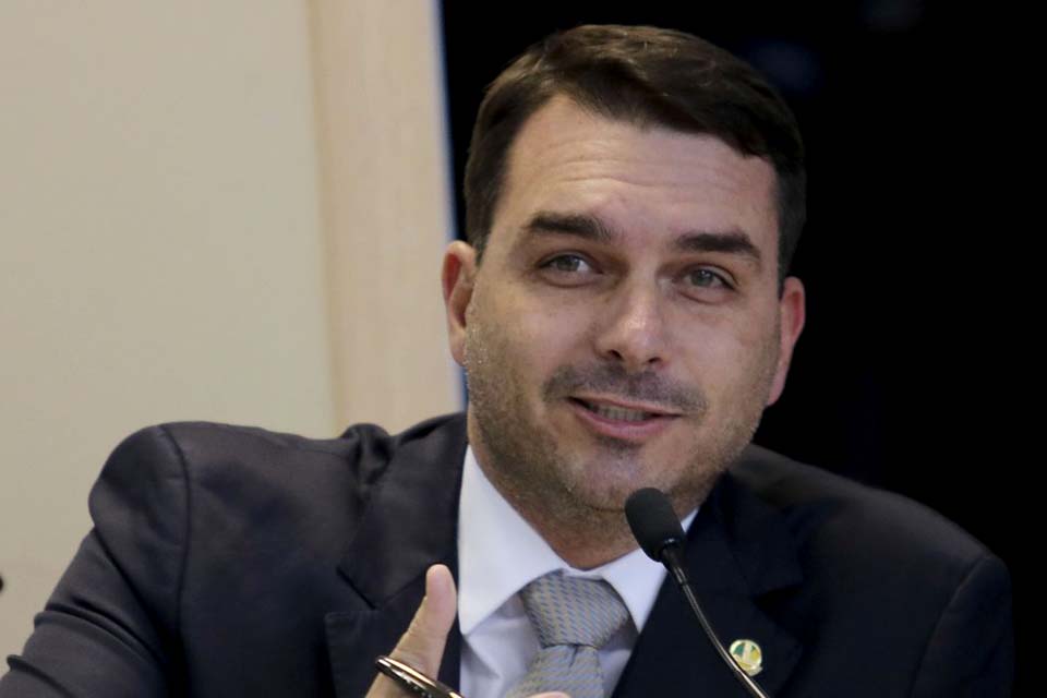 Wassef deixa defesa do senador Flávio Bolsonaro