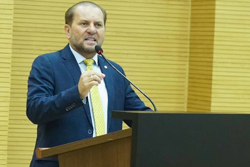 Deputado Cirone Deiró propõe solução para aliviar crise hídrica em Espigão do Oeste