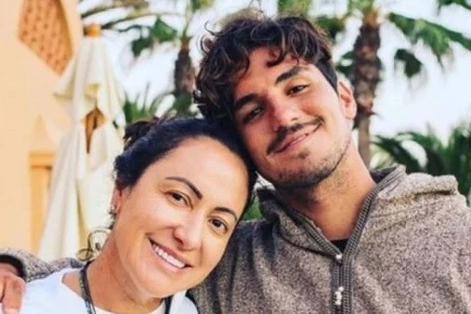 'Não era amor', dispara mãe de Gabriel Medina sobre filho e Yasmin Brunet