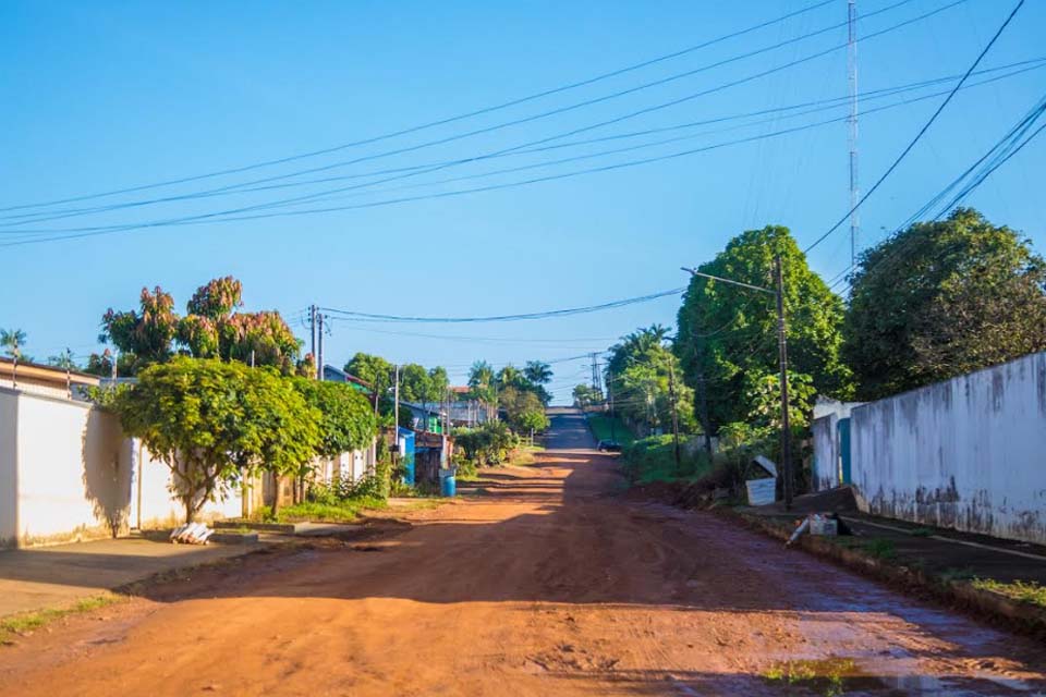 Iniciadas obras de pavimentação na Rua Ceará no setor 3