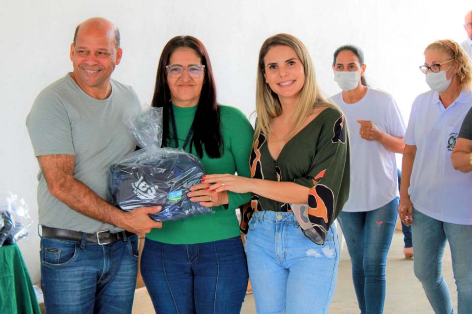 Agentes Comunitários de Saúde recebem novos kits de trabalho