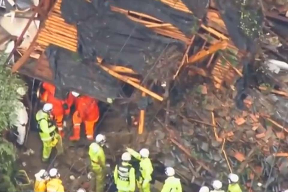 Tufão de força extrema toca o solo no Japão; 3 morrem e milhões deixam casas