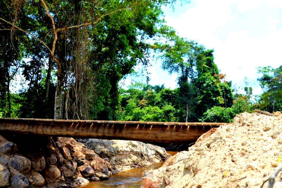 Parceria entre prefeituras garante construção de pontes