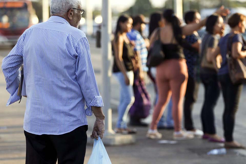 Recadastramento de aposentados está suspenso até o fim do ano