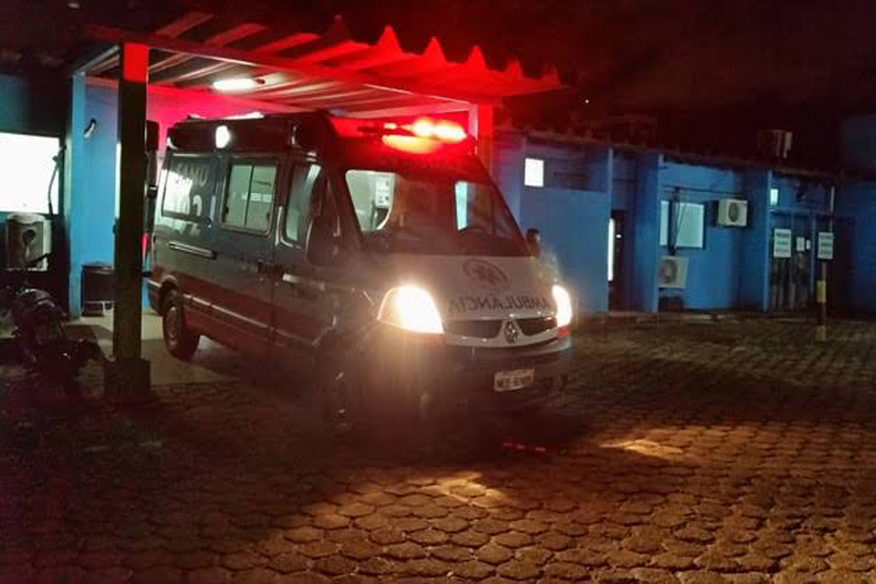 Homem é esfaqueado pelo vizinho ao impedir que esposa fosse assassinada