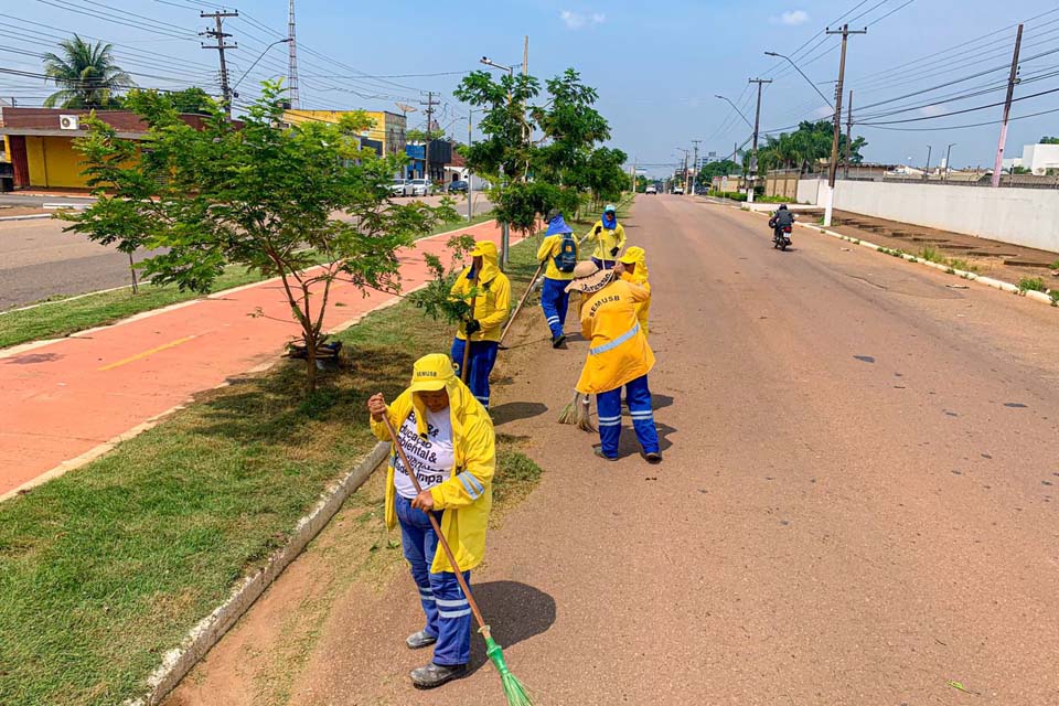 Prefeitura intensifica trabalho de limpeza de ruas e avenidas de Porto Velho