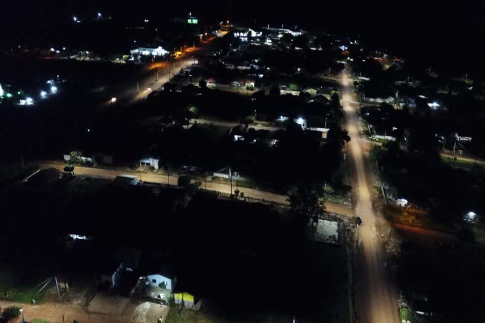 Obra de iluminação pública moderna e econômica é realidade no distrito de Itaporanga