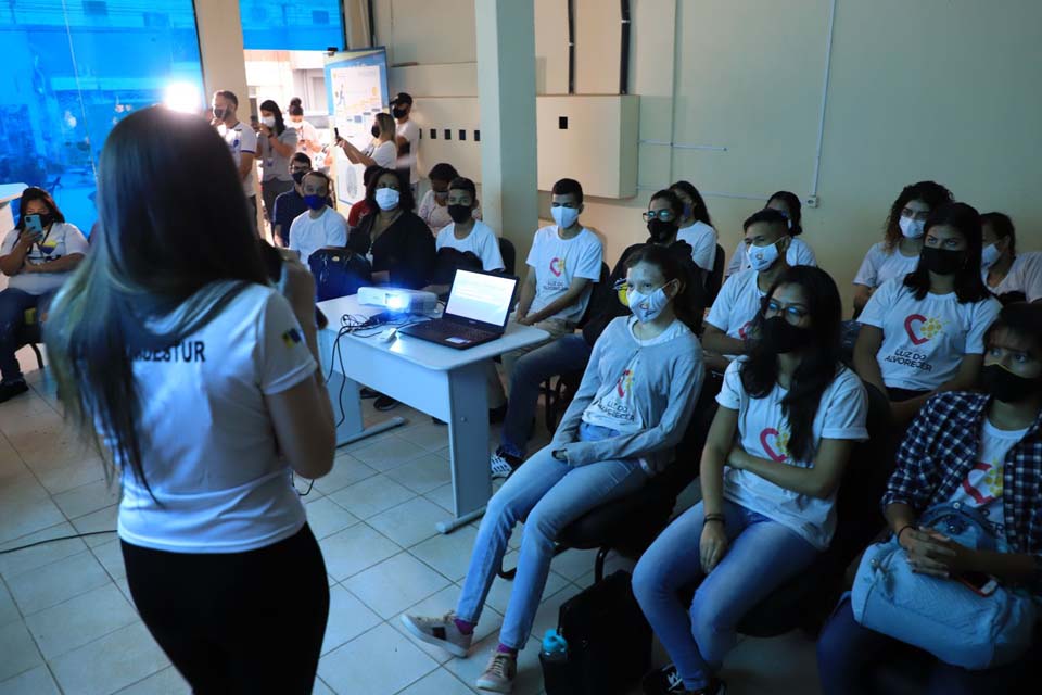 Em Porto Velho, jovens recebem preparação para buscar o primeiro emprego