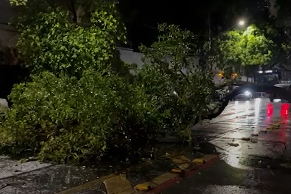 Tempestade provoca apagões e caos na região metropolitana de São Paulo