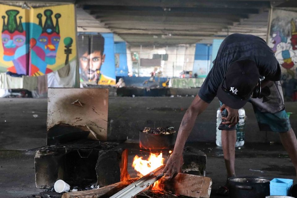 Governo propõe acolhimento de 78 mil moradores de rua pelos municípios