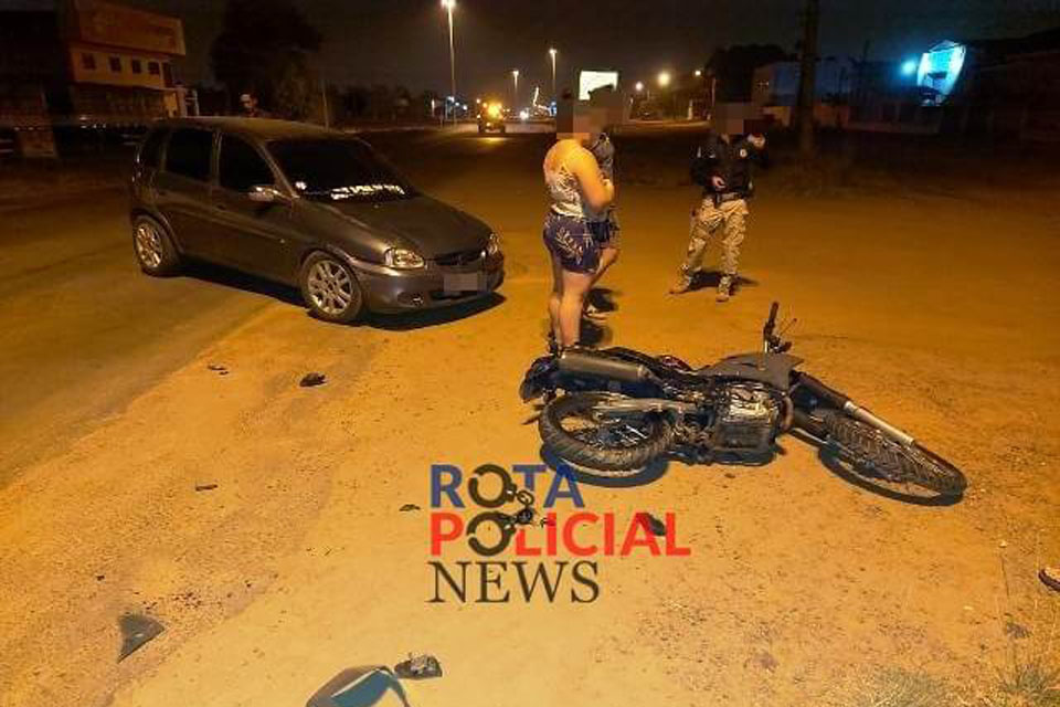 Motociclista tenta ultrapassagem em faixa contínua da BR-174 e atinge veículo