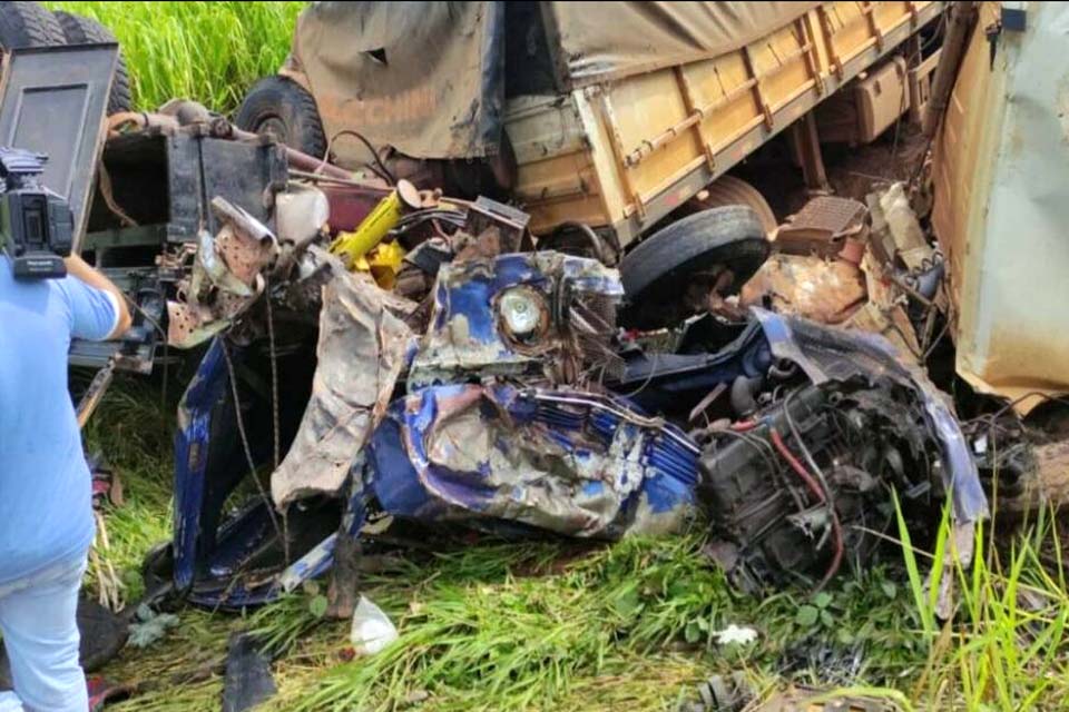 Colisão Entre Carreta E Caminhão Deixa Um Morto E Dois Feridos Na Br 364 Polícia Rondônia 