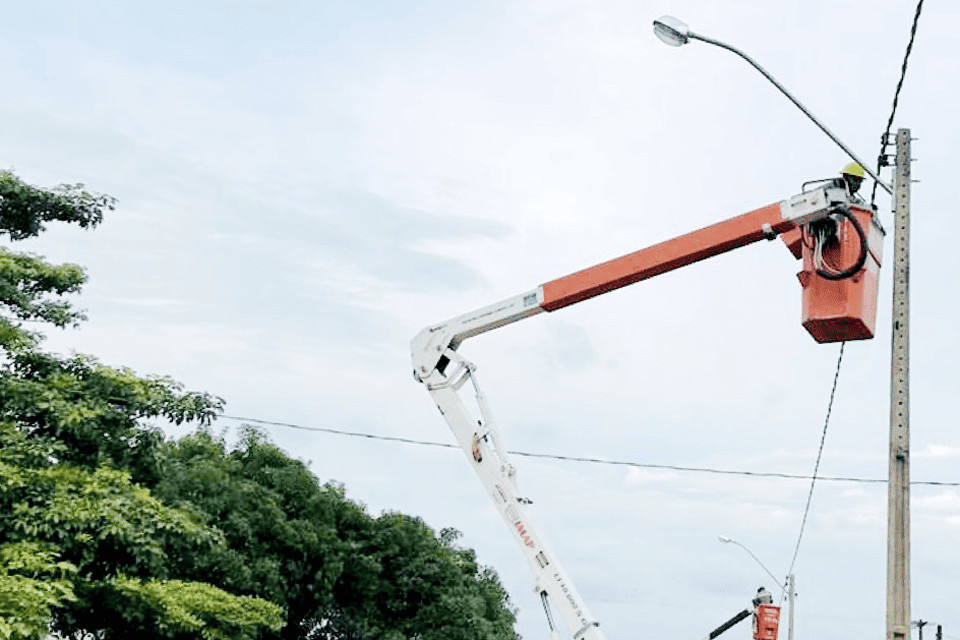 Prefeitura de Porto Velho implanta 87 pontos de luz no bairro Terra Prometida