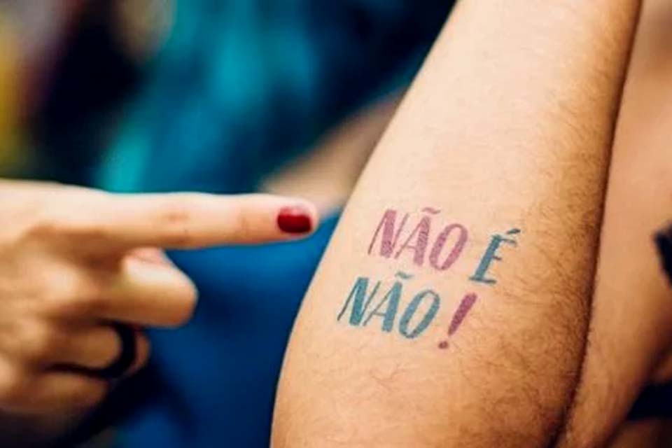 Sete em cada 10 mulheres têm medo de assédio sexual no carnaval