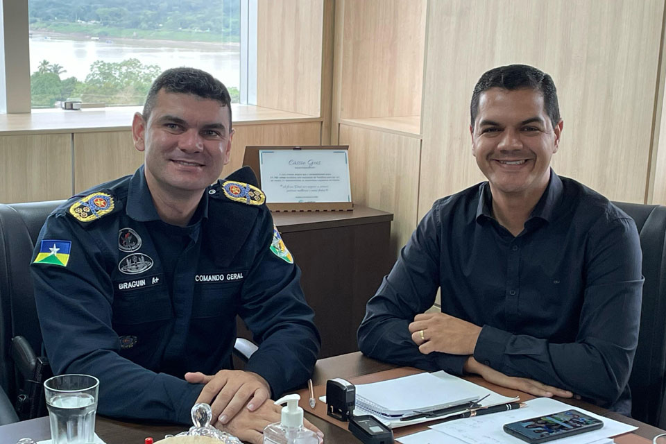 Cássio Gois recebe Comandante-Geral da Polícia Militar e reforça pedido de reforma em Base Comunitária de Cacoal