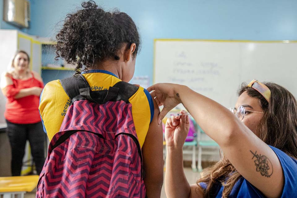 “Liga dos Imunizados” chega à escola Elenilson Negreiros, em Porto Velho