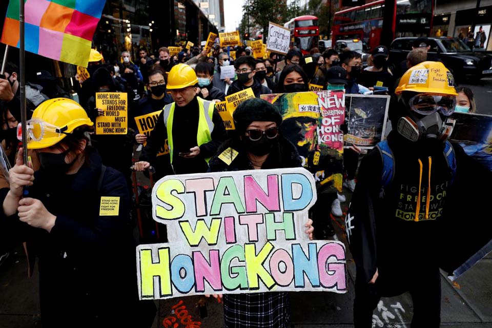 Hong Kong tem novo protesto contra adiamento de eleições