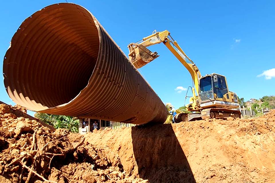 Prefeitura instala tubo armco na Avenida Marechal Rondon com Rua Nilton de Oliveira no setor 3