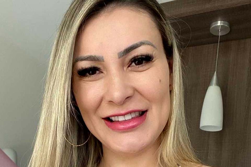 Andressa Urach revela que enfrentou depressão após nascimento do segundo filho