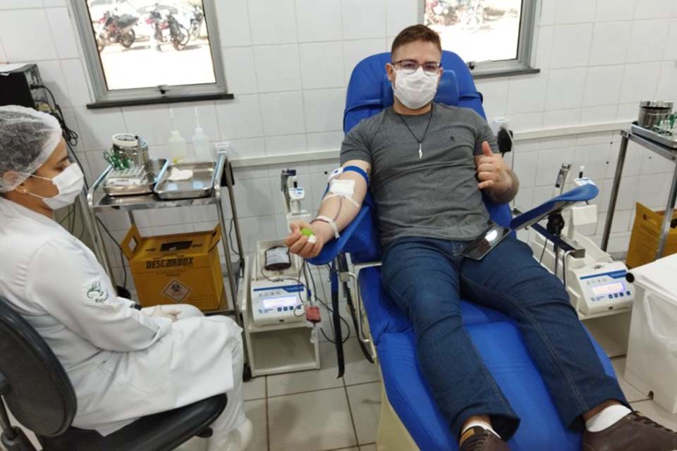 Em Porto Velho, servidores municipais doam sangue e contribuem com o estoque de bolsas da Fhemeron