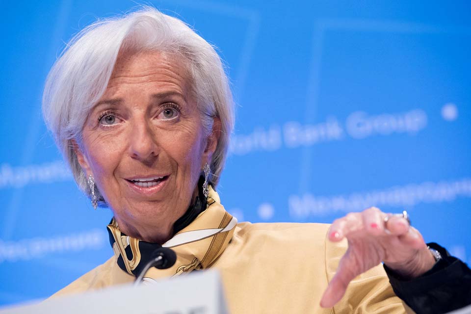 Lagarde Reafirma Que Juros Na Zona Do Euro Vão Subir Em 0,5 Ponto ...